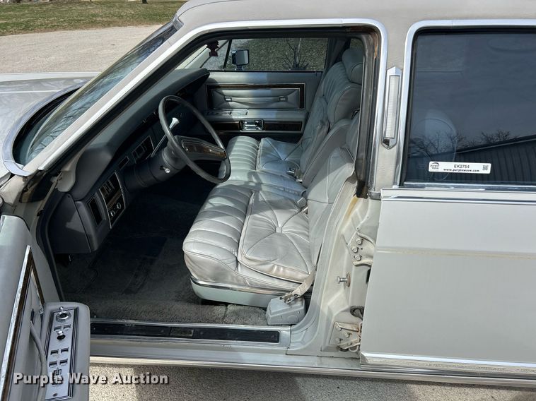 image for item EK2754 1976 Lincoln Continental 