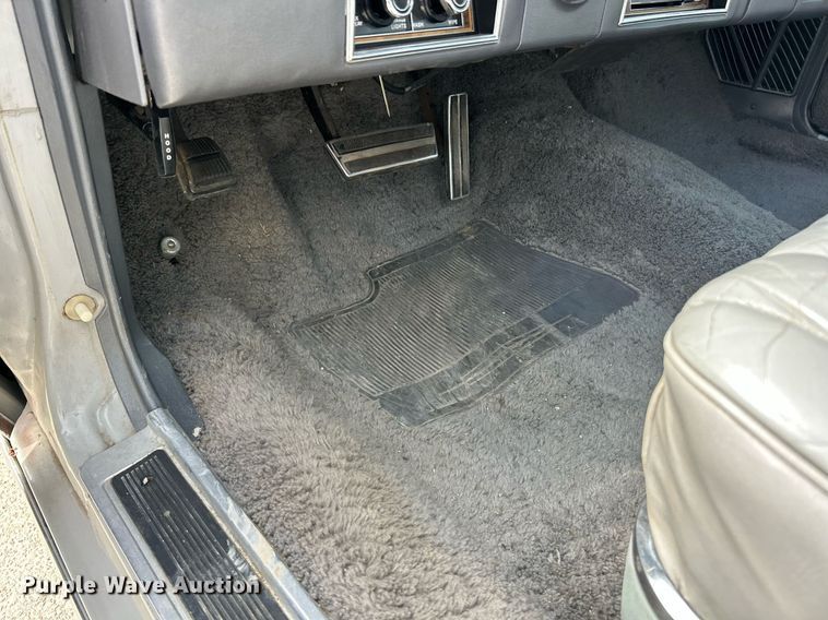 image for item EK2754 1976 Lincoln Continental 