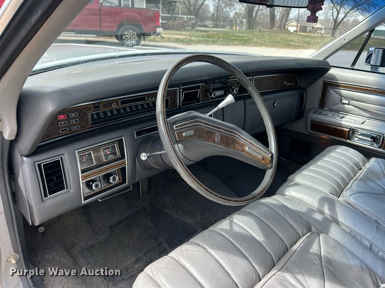 image for item EK2754 1976 Lincoln Continental 