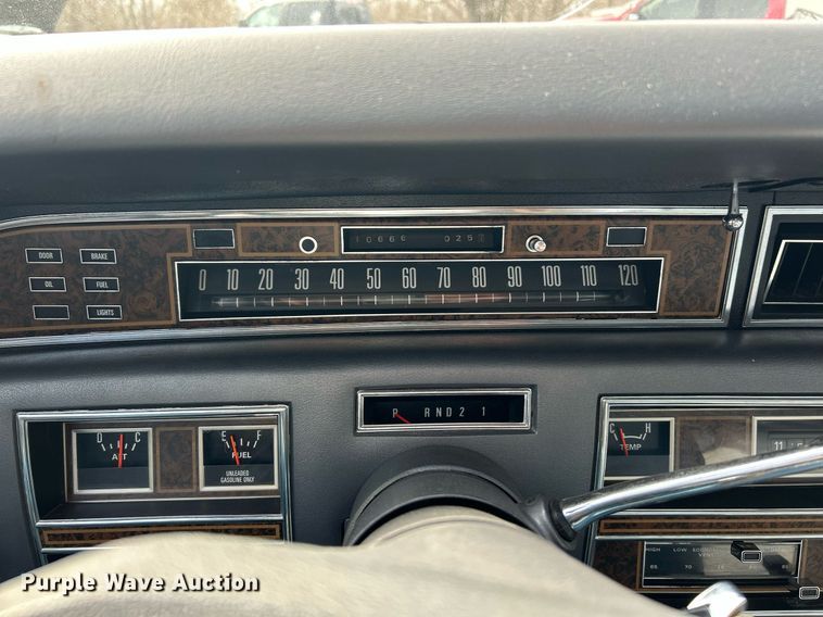 image for item EK2754 1976 Lincoln Continental 