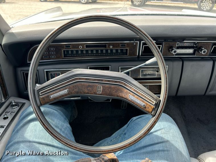 image for item EK2754 1976 Lincoln Continental 