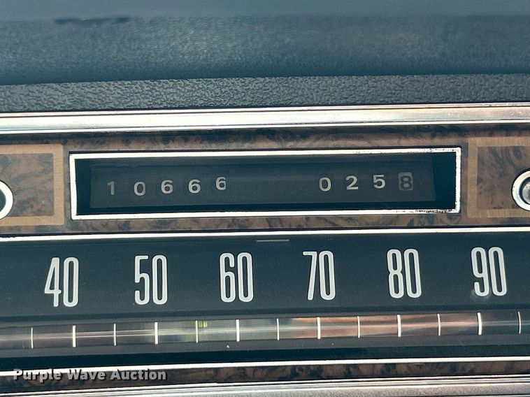 image for item EK2754 1976 Lincoln Continental 