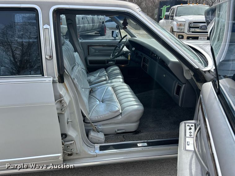 image for item EK2754 1976 Lincoln Continental 