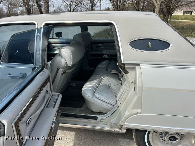 image for item EK2754 1976 Lincoln Continental 