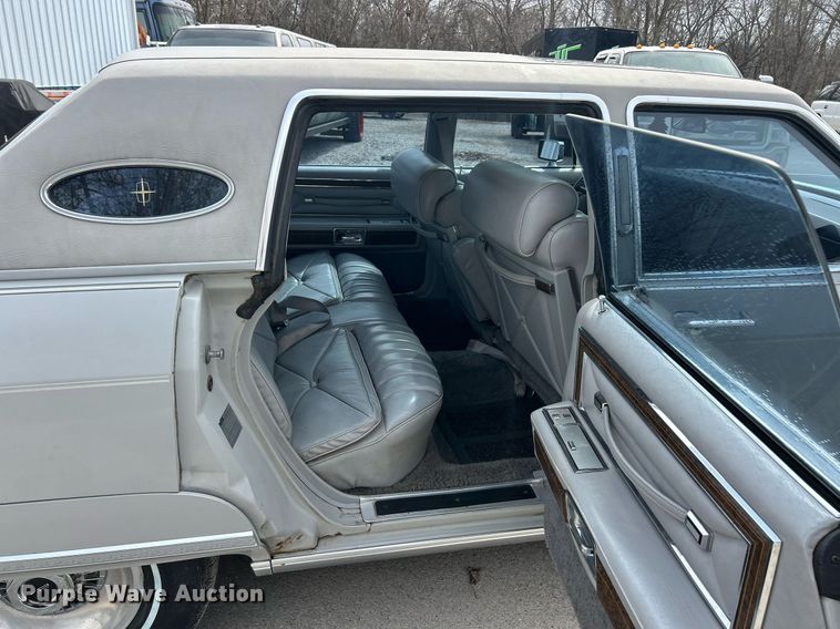 image for item EK2754 1976 Lincoln Continental 