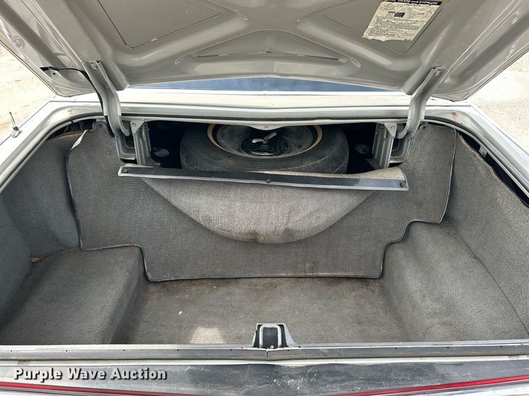 image for item EK2754 1976 Lincoln Continental 