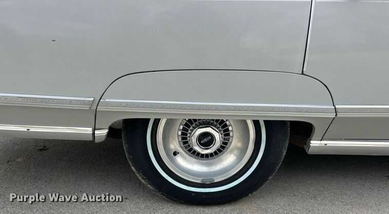 image for item EK2754 1976 Lincoln Continental 