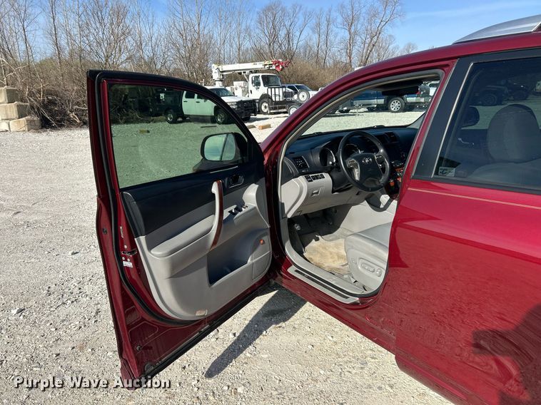 image for item EK2780 2008 Toyota Highlander Limited SUV