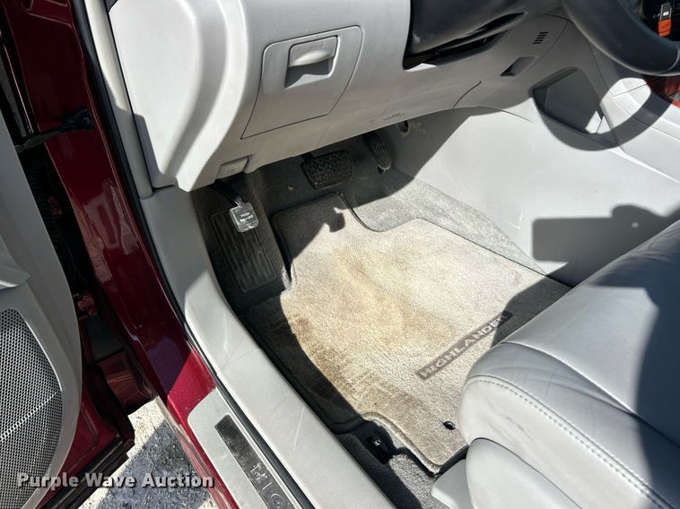 image for item EK2780 2008 Toyota Highlander Limited SUV