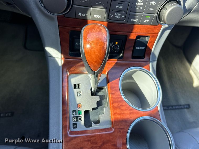 image for item EK2780 2008 Toyota Highlander Limited SUV