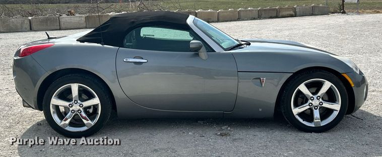 image for item EK2781 2007 Pontiac Solstice convertible