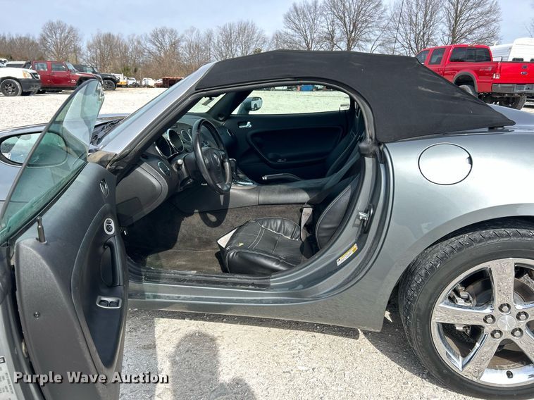image for item EK2781 2007 Pontiac Solstice convertible