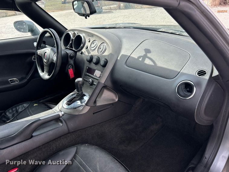 image for item EK2781 2007 Pontiac Solstice convertible