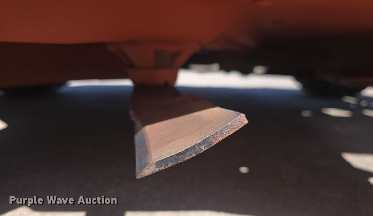 image for item EK5035 2010 John Deere 2305 MFWD tractor