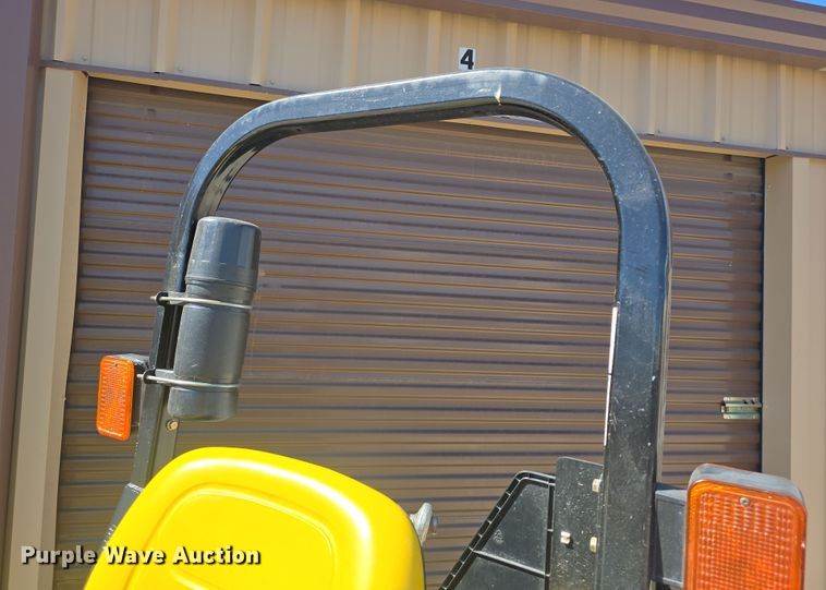 image for item EK5035 2010 John Deere 2305 MFWD tractor