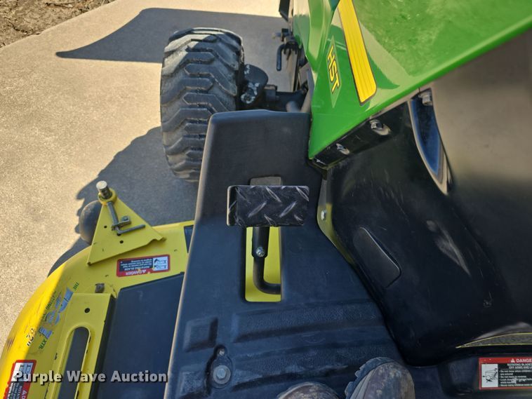 image for item EK5035 2010 John Deere 2305 MFWD tractor