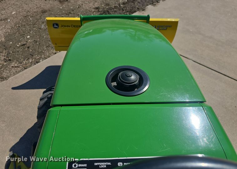 image for item EK5035 2010 John Deere 2305 MFWD tractor