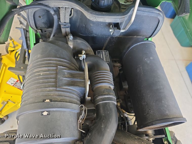 image for item EK5035 2010 John Deere 2305 MFWD tractor