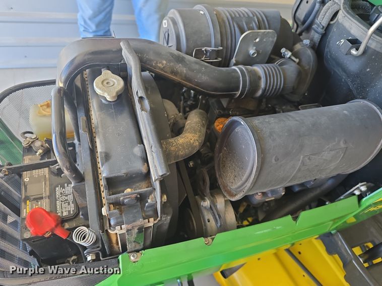 image for item EK5035 2010 John Deere 2305 MFWD tractor