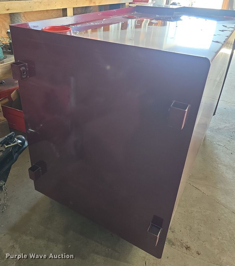 image for item EK5041 2018 Reznor oil tank