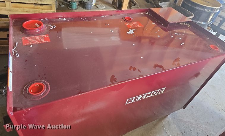 image for item EK5041 2018 Reznor oil tank