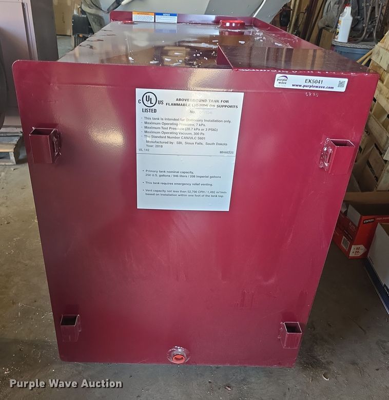 image for item EK5041 2018 Reznor oil tank