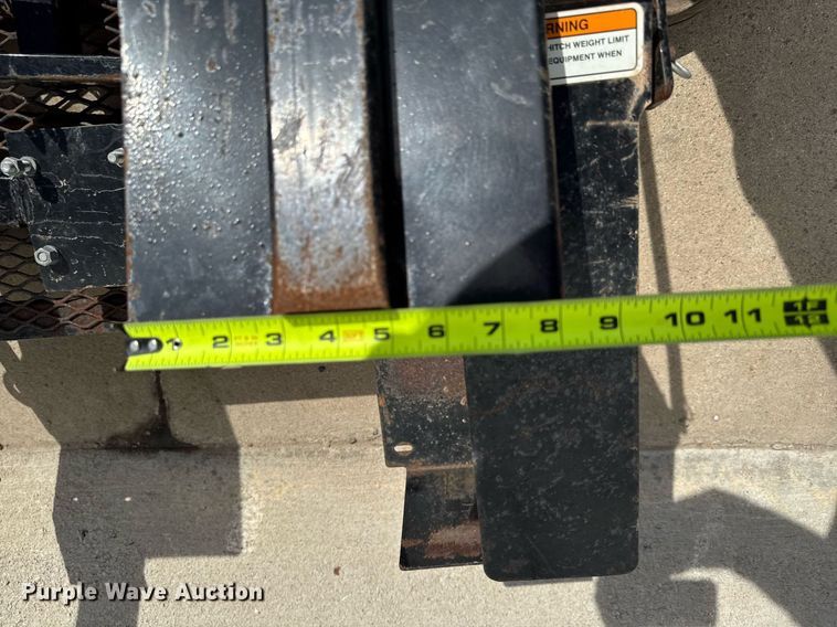 image for item EM3536 B&B Tech hitch rack