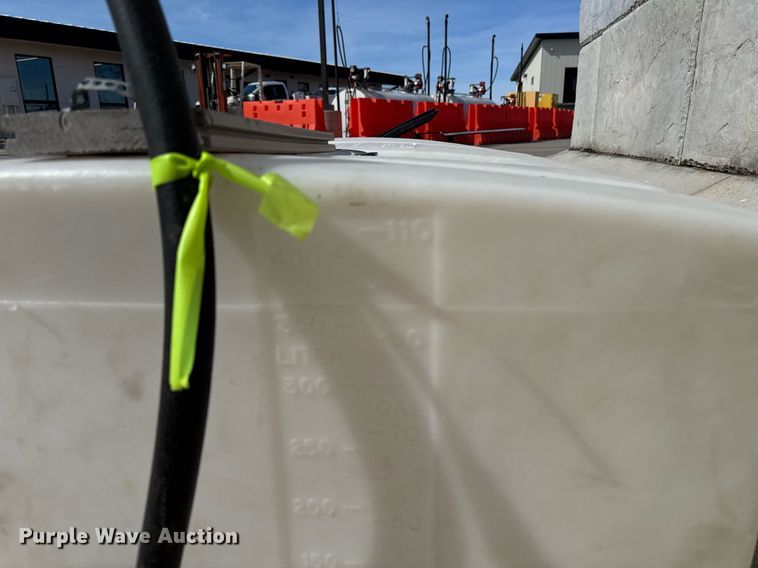 image for item EM3538 (2) poly tanks