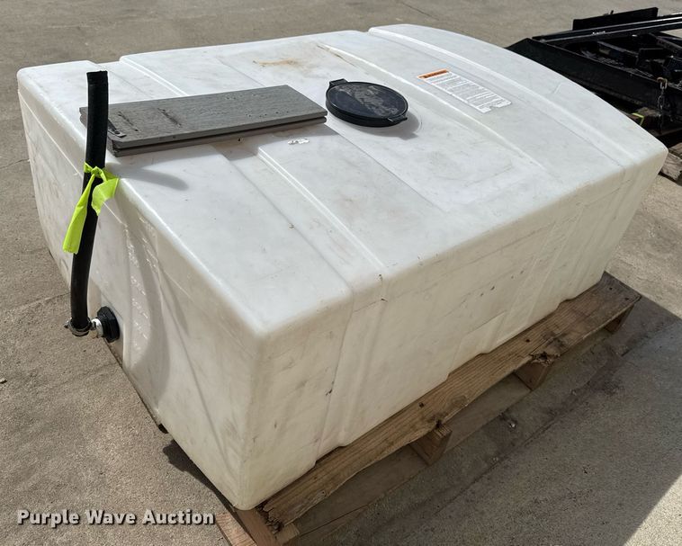 image for item EM3538 (2) poly tanks