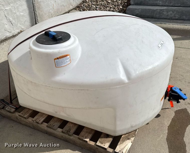 image for item EM3538 (2) poly tanks