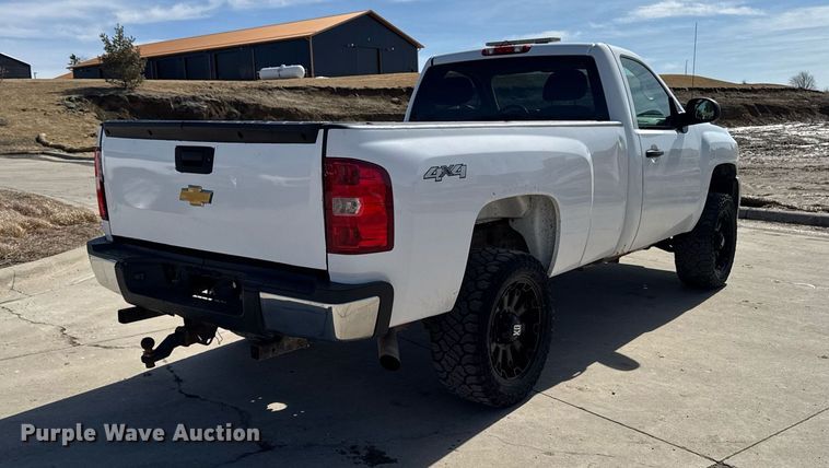 image for item EM3540 2007 Chevrolet Silverado 2500HD pickup truck