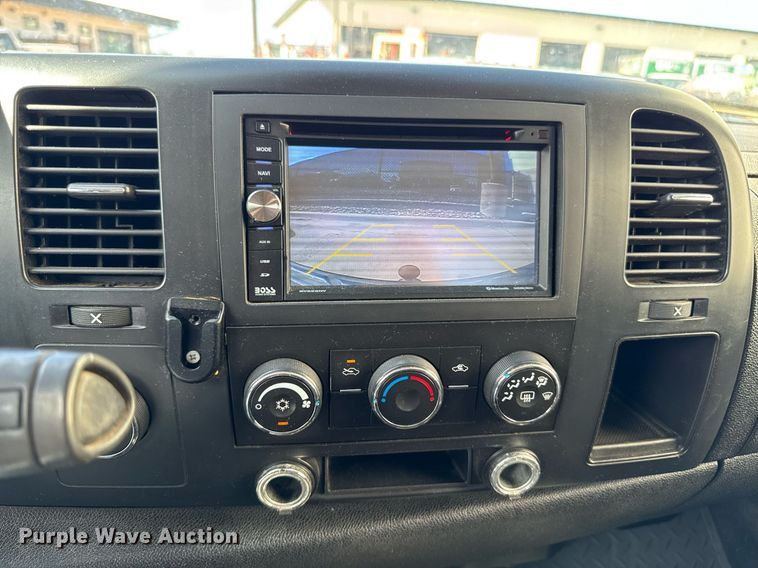 image for item EM3540 2007 Chevrolet Silverado 2500HD pickup truck