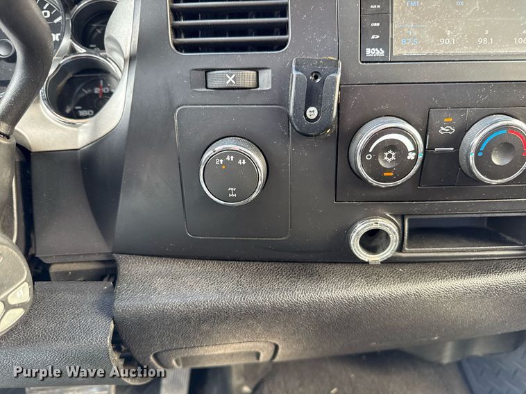 image for item EM3540 2007 Chevrolet Silverado 2500HD pickup truck