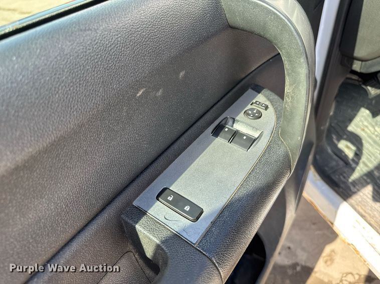 image for item EM3540 2007 Chevrolet Silverado 2500HD pickup truck