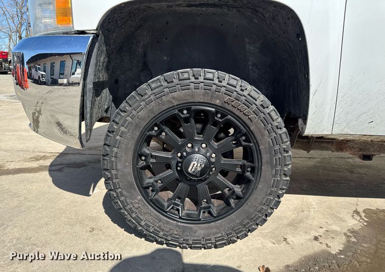 image for item EM3540 2007 Chevrolet Silverado 2500HD pickup truck