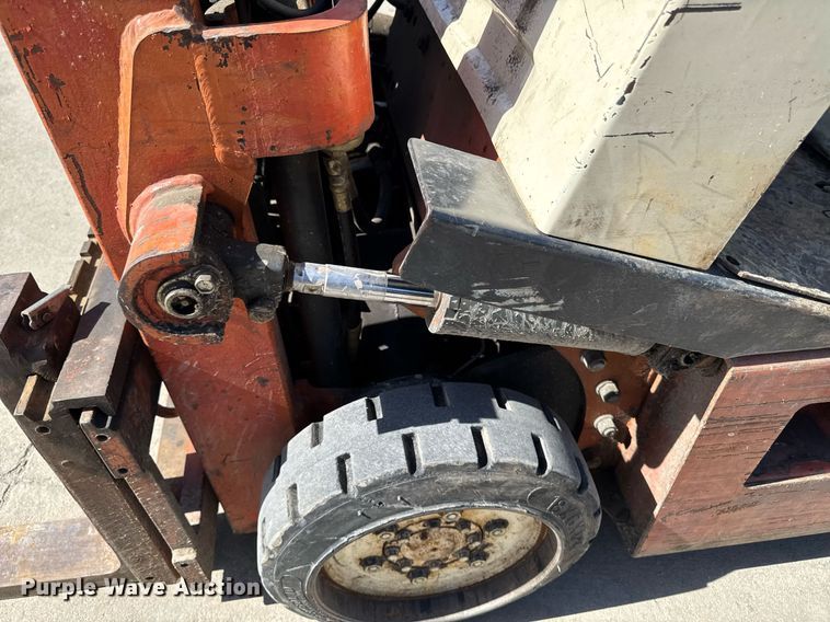 image for item EM3541 Nissan KCPH01A15PV forklift