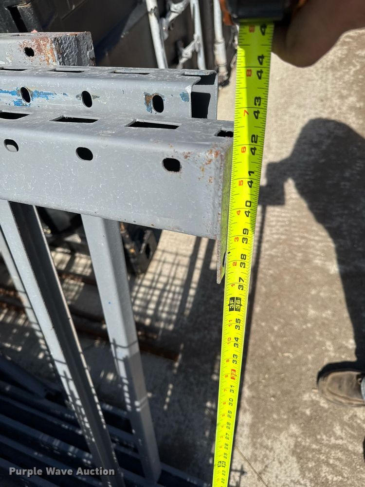 image for item EM3542 Pallet racking