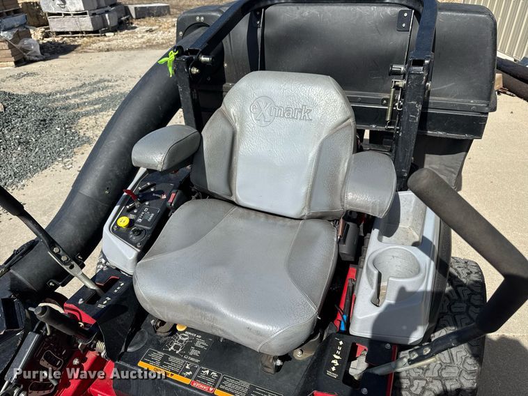 image for item EM3543 2009 Exmark LZZ27KC606 ZTR lawn mower