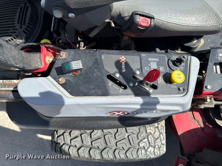 image for item EM3543 2009 Exmark LZZ27KC606 ZTR lawn mower