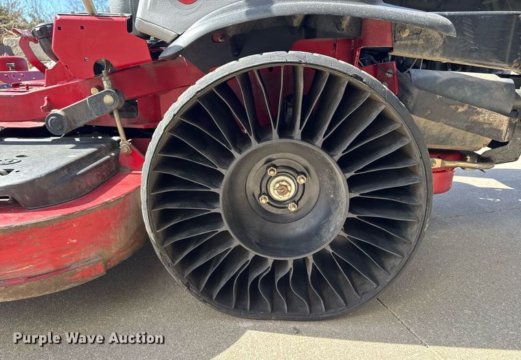 image for item EM3543 2009 Exmark LZZ27KC606 ZTR lawn mower