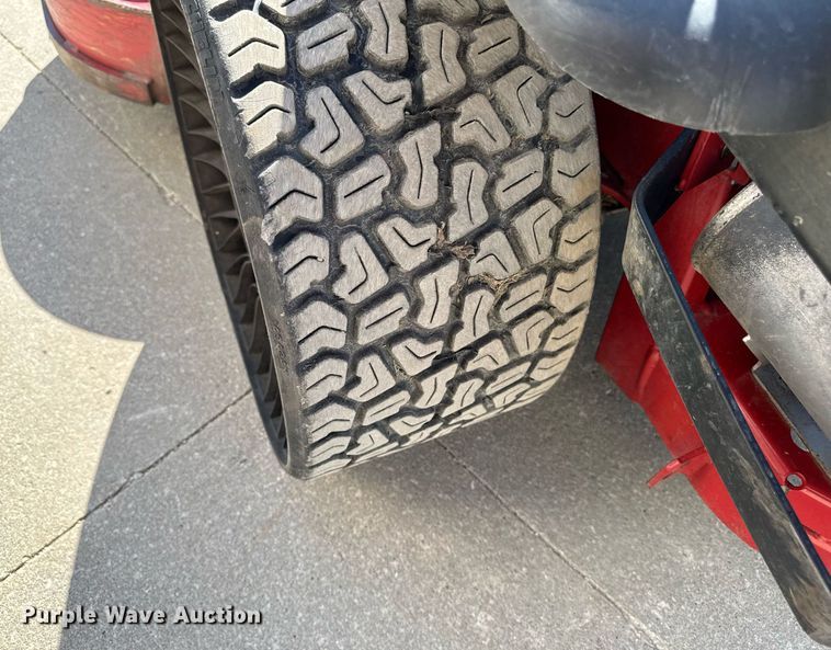 image for item EM3551 2015 Exmark LZX801GKA60600 ZTR lawn mower