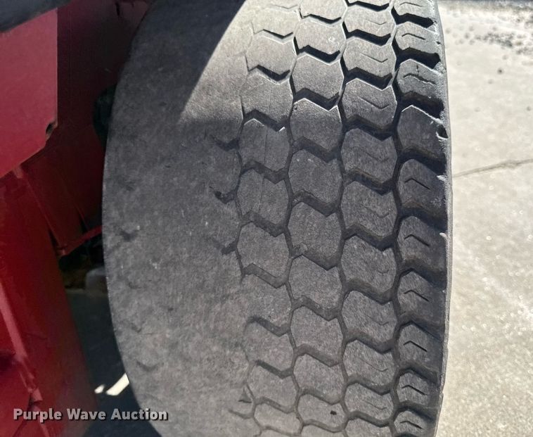 image for item EM3551 2015 Exmark LZX801GKA60600 ZTR lawn mower