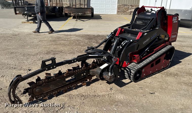 image for item EM3553 2021 Toro Dingo Wide Track TX 1000  compact utility loader