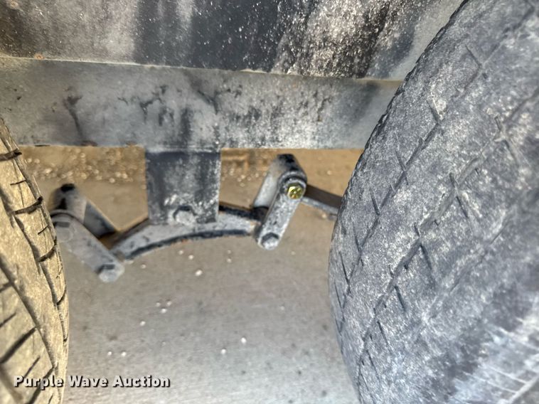 image for item EM3556 2020 H&H H9616TFTV-100 enclosed cargo trailer