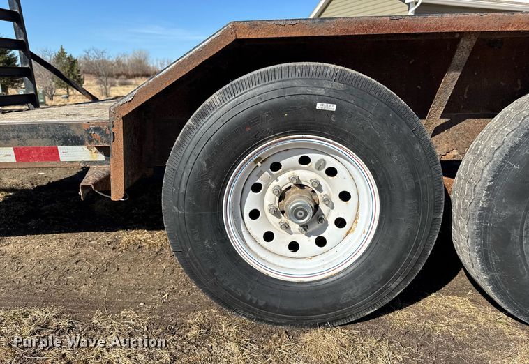 image for item EM3558 2013 H&H equipment trailer