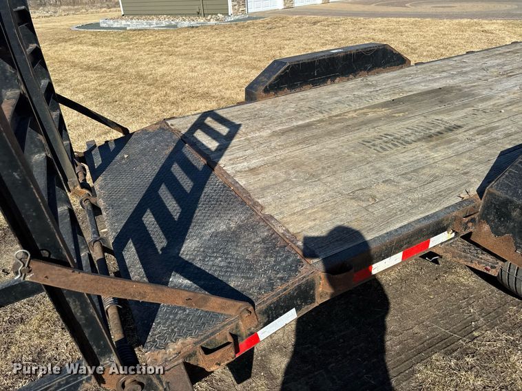 image for item EM3558 2013 H&H equipment trailer