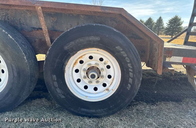 image for item EM3558 2013 H&H equipment trailer