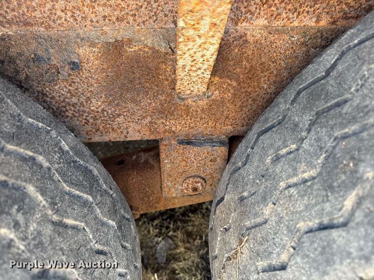 image for item EM3558 2013 H&H equipment trailer