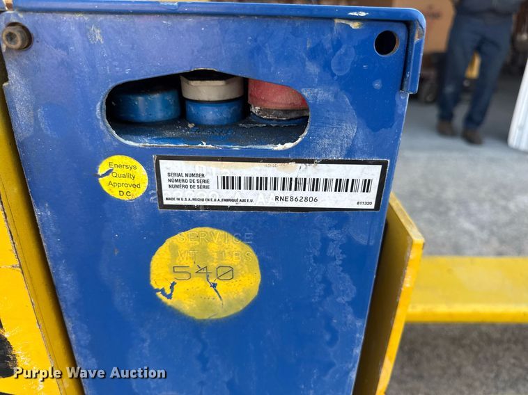 image for item EM3560 Yale MPW066SEN12T2796 pallet jack