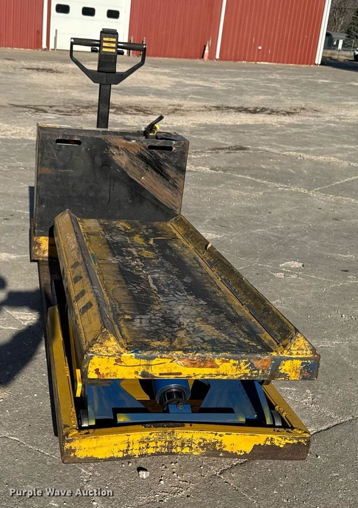image for item EM3561 Yale MPB040ACN24C2748 pallet jack
